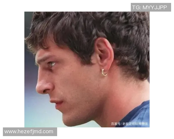 带耳钉的足球明星盘点他们的个性与时尚风格